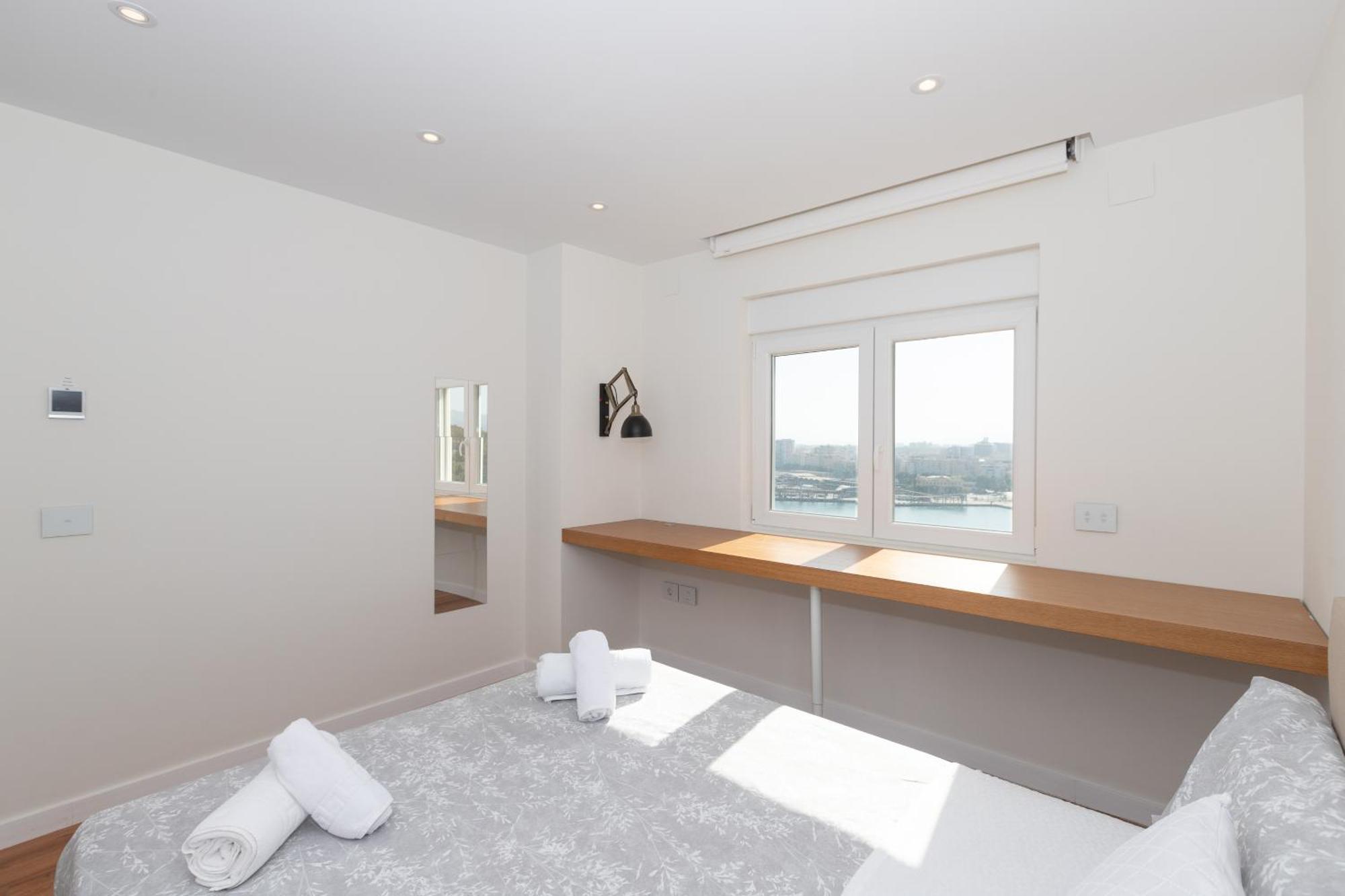 Luxury Beach/Port Apartment Малага Экстерьер фото
