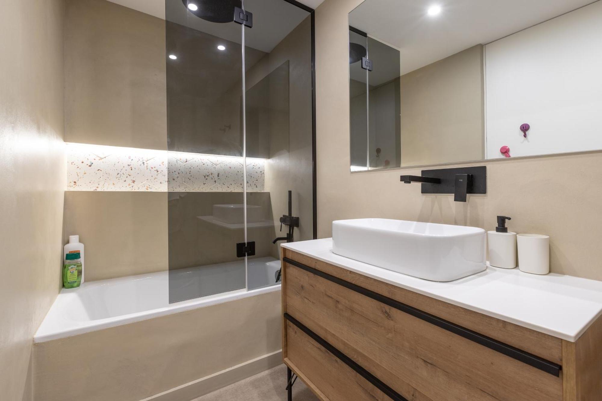 Luxury Beach/Port Apartment Малага Экстерьер фото