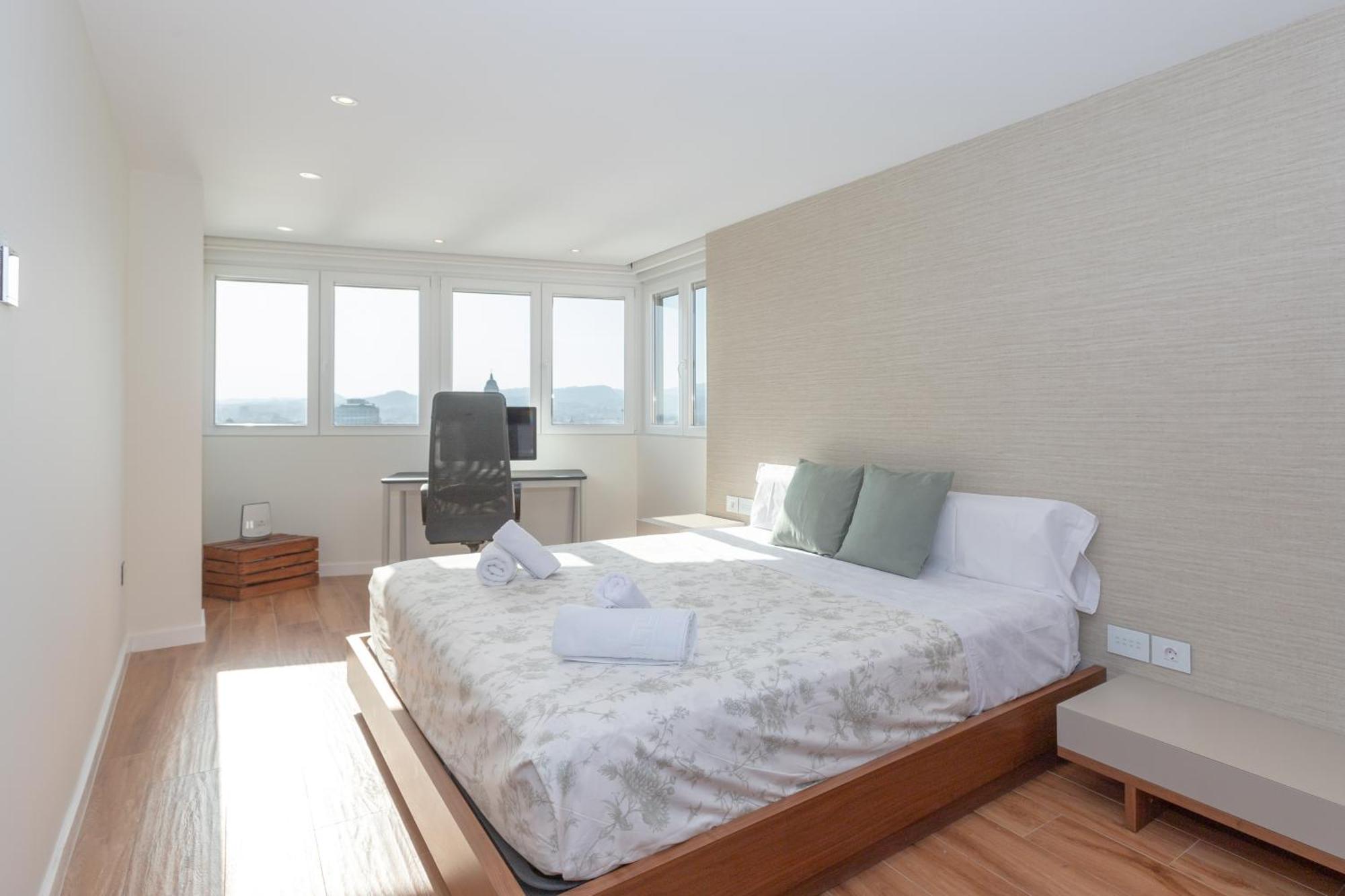 Luxury Beach/Port Apartment Малага Экстерьер фото